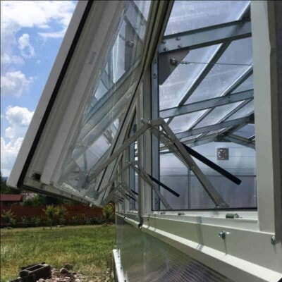 actuator univent montat pe geam termopan rufy roof engineering2