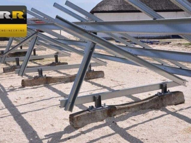 Structuri panouri fotovoltaice pe traverse de beton