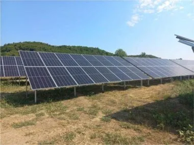 Sisteme montaj panouri fotovoltaice la sol 2V-2-vertical {{brizy_dc_image_alt imageSrc=