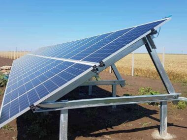 Sisteme montaj panouri fotovoltaice la sol 2V-Irigatii (cu 2 stalpi egali)
