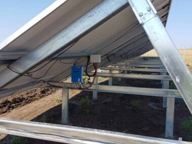 Sisteme montaj panouri fotovoltaice la sol 2V-Irigatii (cu 2 stalpi egali)